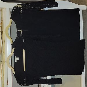 Bundle of 2 lace tops